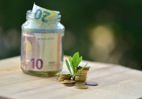 How Can Smart Water Meters Help UK Households Save on Utilities?